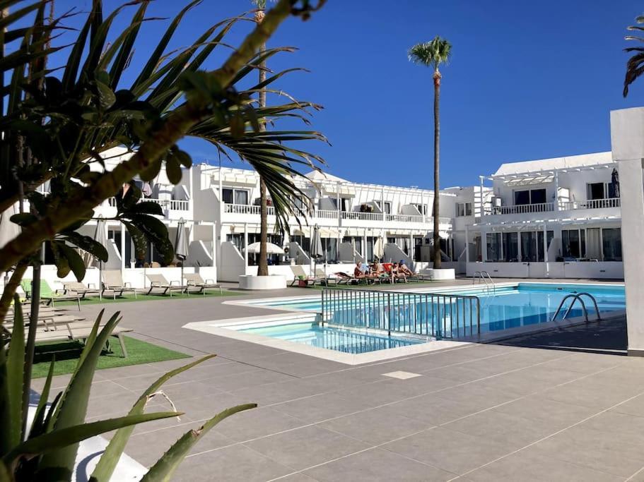 Puerto Del Carmen Airconditioned 2Bed Poolside Apt 외부 사진